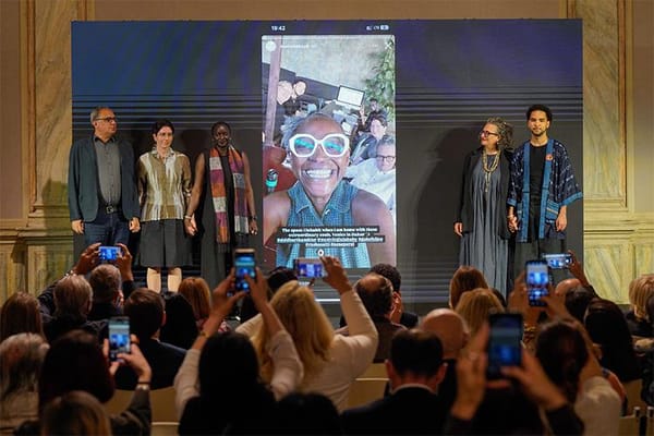 61 дэх Дүрслэх урлагийн Венецийн Биенналийн үзэсгэлэнгийн кураторын багийг танилцуулж байна